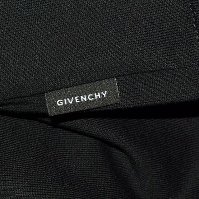 GIVENCHY(ジバンシィ)のジバンシィ・子ども用半袖Tシャツ◇ブラック　6サイズ　美品　クリーニング済み キッズ/ベビー/マタニティのキッズ服男の子用(90cm~)(Tシャツ/カットソー)の商品写真