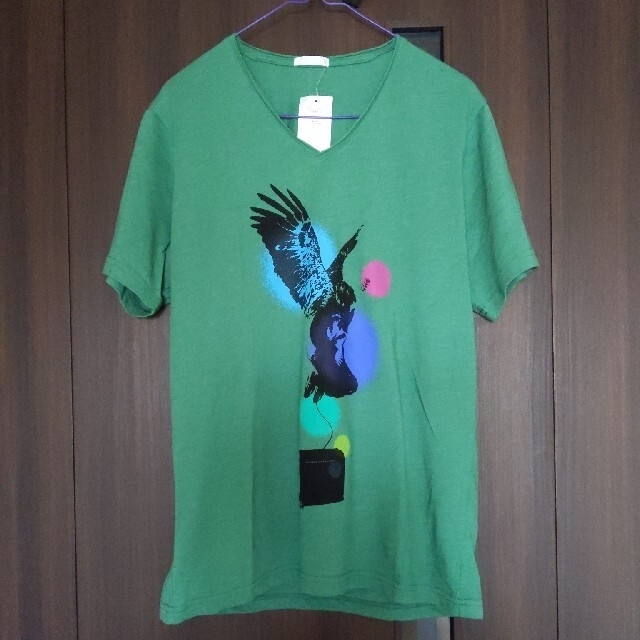 GU(ジーユー)の新品未使用品☆GU☆グラフィックフォトTシャツ☆Lサイズ メンズのトップス(Tシャツ/カットソー(半袖/袖なし))の商品写真