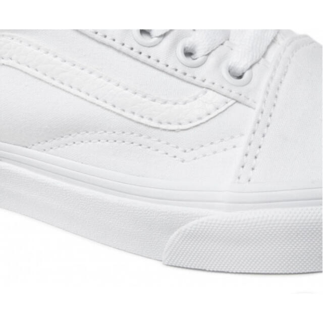VANS(ヴァンズ)のVANS Old Skool True White 23.0cm レディースの靴/シューズ(スニーカー)の商品写真