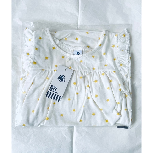 PETIT BATEAU(プチバトー)の専用  おまとめ  新品 プチバトー 5ans 6ans キッズ/ベビー/マタニティのキッズ服男の子用(90cm~)(Tシャツ/カットソー)の商品写真