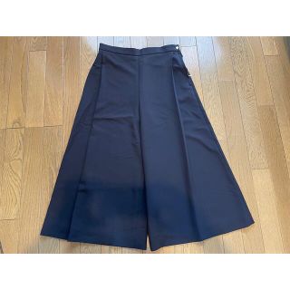 ドゥロワー(Drawer)の【美品】ドゥロワー　ガウチョパンツ　ネイビー　size36 (カジュアルパンツ)