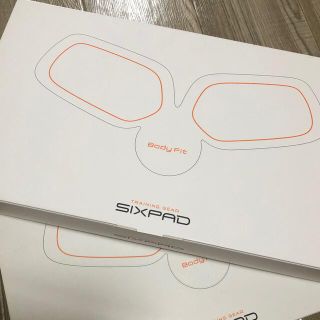 シックスパッド(SIXPAD)のシックスバック(エクササイズ用品)