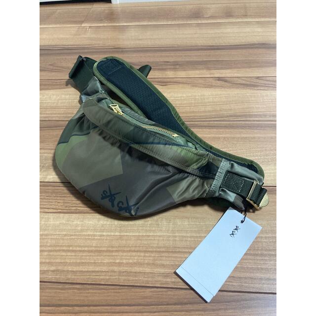 sacai x KAWS  21AW 別注 Bum Bag バムバッグ