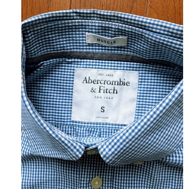 Abercrombie&Fitch(アバクロンビーアンドフィッチ)のカジュアルシャツ メンズのトップス(シャツ)の商品写真