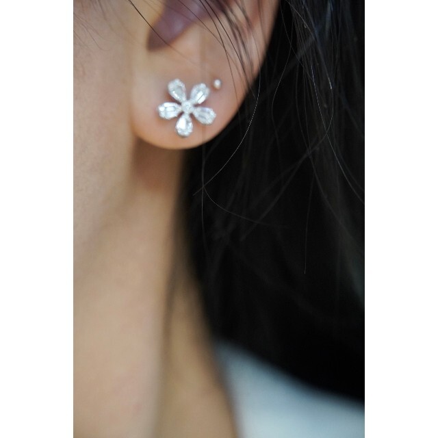 驚きの値段 花モチーフ 天然ダイヤモンドピアス0.44ct k18 ピアス