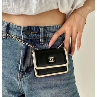 CHANEL チェーン レザー ベルトバッグ