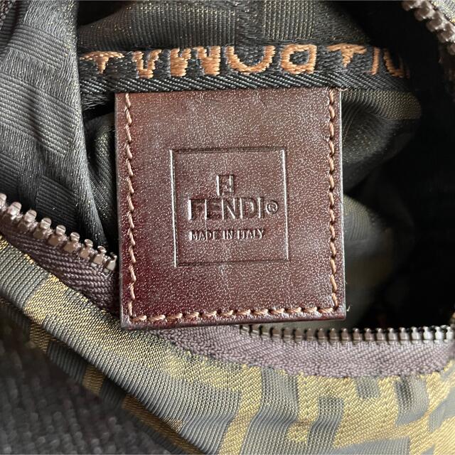 FENDI(フェンディ)のFENDI フェンディ ハンドバッグ　ズッカ柄 レディースのバッグ(ハンドバッグ)の商品写真