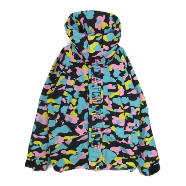 A BATHING APE(アベイシングエイプ)のA BATHING APE アベイシングエイプ NEW MULTI CAMO SHARK OVERSIZED HOODIE JACKET マルチカモ シャーク オーバーサイズ フーディー ジャケット  マルチカラー系 M【美品】【中古】 メンズのジャケット/アウター(その他)の商品写真