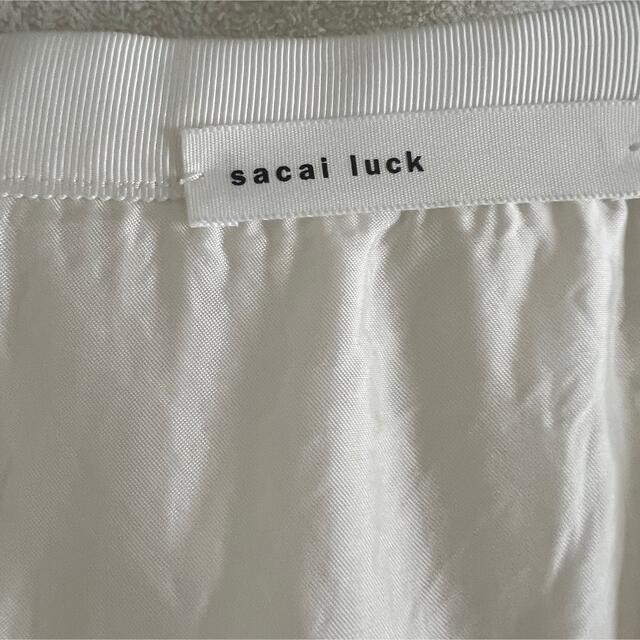 Sacai luck サカイラック　ホワイトプリーツ　ミディ　スカートレディース