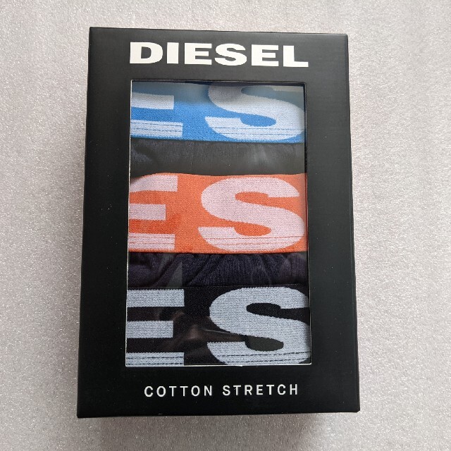 DIESEL(ディーゼル)のディーゼルコットントランクス 新品未使用 黒 ３枚セットサイズ : Ｍサイ メンズのアンダーウェア(ボクサーパンツ)の商品写真