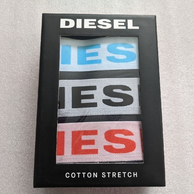 DIESEL(ディーゼル)のディーゼルコットントランクス 新品未使用 ネイビー ３枚セットサイズ : Ｍサイ メンズのアンダーウェア(ボクサーパンツ)の商品写真