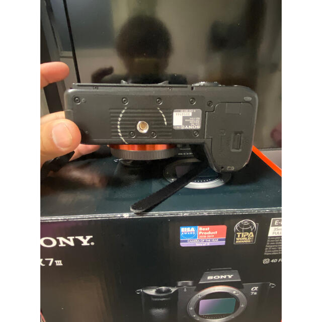 SONY(ソニー)のa7iii SONY ソニー　フルサイズ　ミラーレス一眼カメラ　本体のみ スマホ/家電/カメラのカメラ(ミラーレス一眼)の商品写真