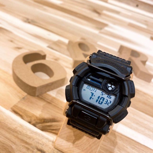 限定SALE CASIO - 激レアHUF限定コラボG-SHOCK 黒 GD-400HUFの通販 by ...