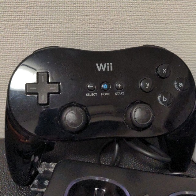 Wii(ウィー)のWii用 コントローラーセット プロコン クラシックコントローラー エンタメ/ホビーのゲームソフト/ゲーム機本体(その他)の商品写真