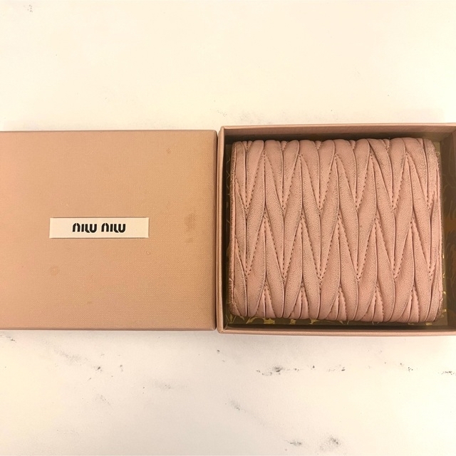 miumiu マテラッセ 三つ折り 財布 5MH016 新発売の 6200円 aulicum ...