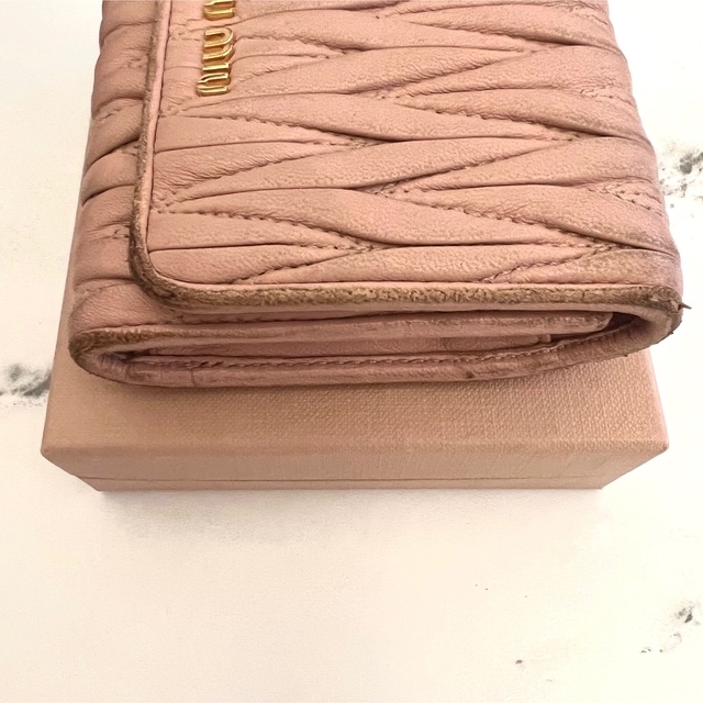 miumiu(ミュウミュウ)のmiumiu マテラッセ 三つ折り 財布 5MH016 レディースのファッション小物(財布)の商品写真