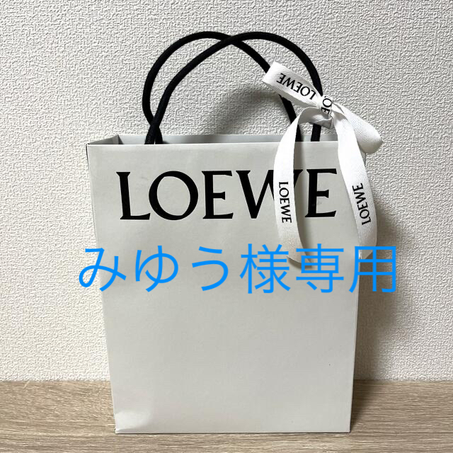 LOEWE - ロエベ ショップ袋 紙袋 リボン付きの通販 by GP's shop｜ロエベならラクマ