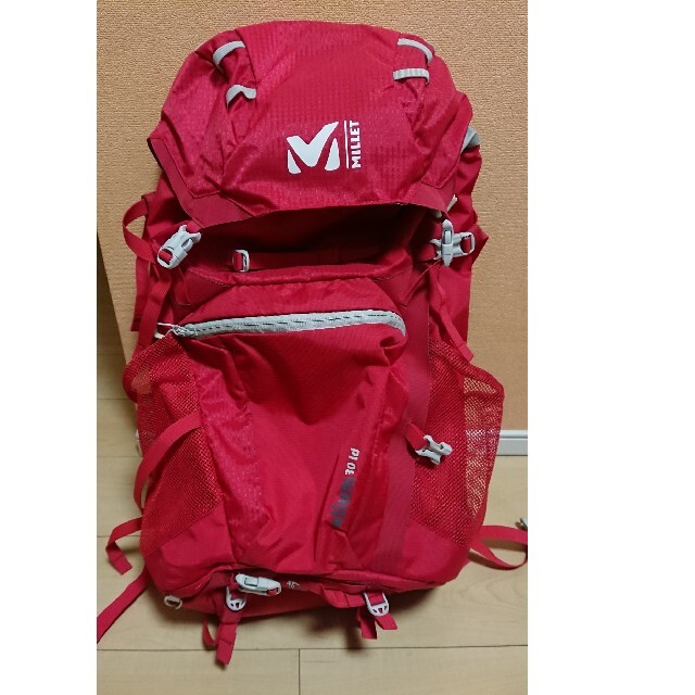 MILLET(ミレー)の★専用★MILLETミレーザックエリウム30Lレインカバー付き登山リュック スポーツ/アウトドアのアウトドア(登山用品)の商品写真