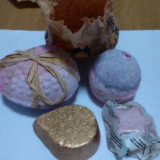 ラッシュ(LUSH)のLUSH　5個　使用期限切れ(入浴剤/バスソルト)