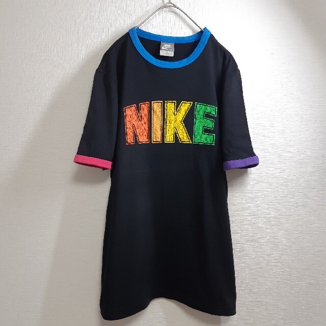 NIKE(ナイキ)のNIKE/ナイキ グレータグ マルチカラー クラック加工 ビッグロゴ M メンズのトップス(Tシャツ/カットソー(半袖/袖なし))の商品写真