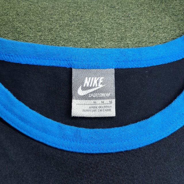 NIKE(ナイキ)のNIKE/ナイキ グレータグ マルチカラー クラック加工 ビッグロゴ M メンズのトップス(Tシャツ/カットソー(半袖/袖なし))の商品写真