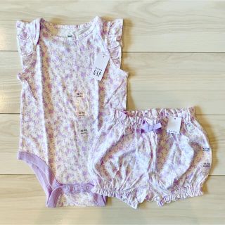 ベビーギャップ(babyGAP)のじぇじぇ様専用【新品】babygap ロンパース＋ショートパンツ 80(ロンパース)