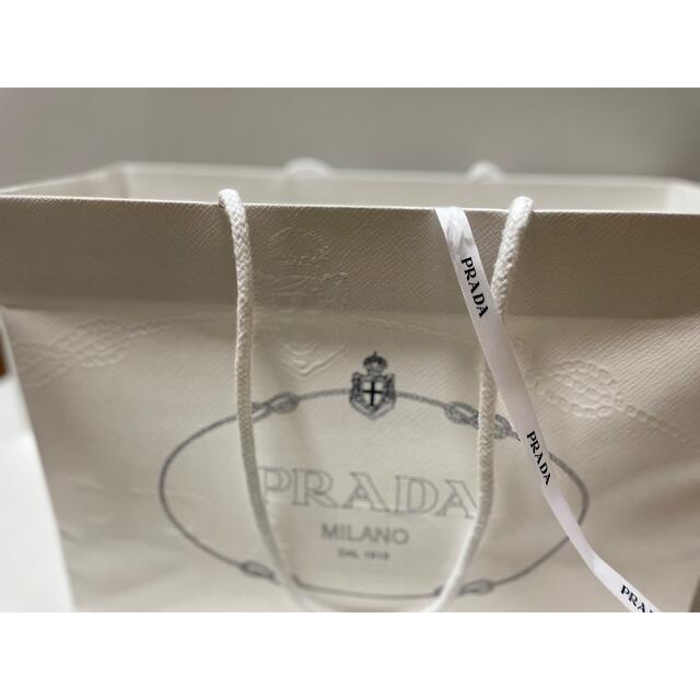PRADA(プラダ)のPRADA　ショップ袋　プレゼント レディースのバッグ(ショップ袋)の商品写真