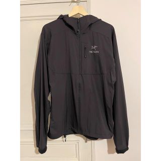 アークテリクス(ARC'TERYX)の【美品】ARC TERYX スコーミッシュ フーディ ブラック サイズM(ナイロンジャケット)