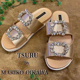 ツルバイマリコオイカワ(TSURU by Mariko Oikawa)のツルバイマリコオイカワ　viga  ビジューサンダル　ベージュ　今季完売品(サンダル)