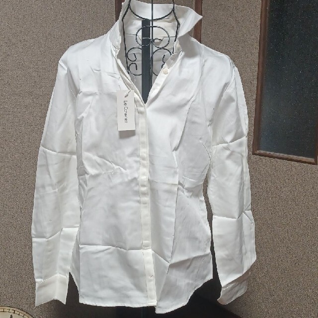 白いブラウス レディースのトップス(シャツ/ブラウス(長袖/七分))の商品写真