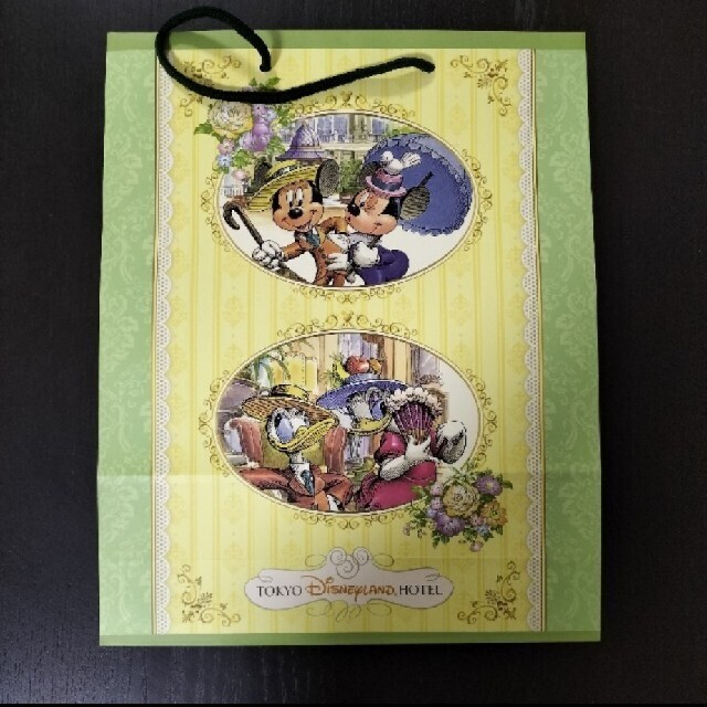 Disney(ディズニー)のディズニーランドホテル☆紙袋☆3枚 エンタメ/ホビーのおもちゃ/ぬいぐるみ(キャラクターグッズ)の商品写真