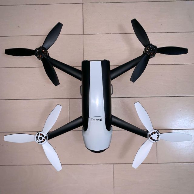 Parrot Bebop 2 ゴーグル、コントローラ、キャリーバッグセット キッズ/ベビー/マタニティのおもちゃ(その他)の商品写真