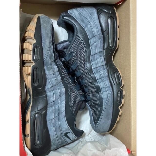 NIKE AIR MAX 95 SE “Black/Gum”