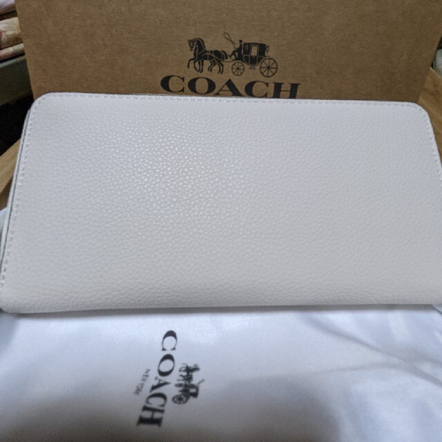 COACH  長財布　ラウンドファスナースヌーピーコラボ笑