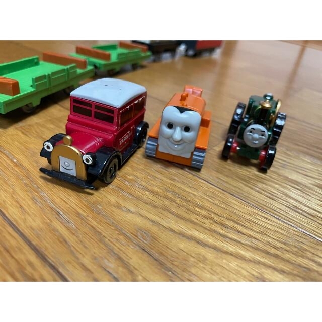 Takara Tomy(タカラトミー)のプラレール　機関車トーマス　貨車　テレンス　キャロライン　トレバー　タンク車　 エンタメ/ホビーのおもちゃ/ぬいぐるみ(その他)の商品写真