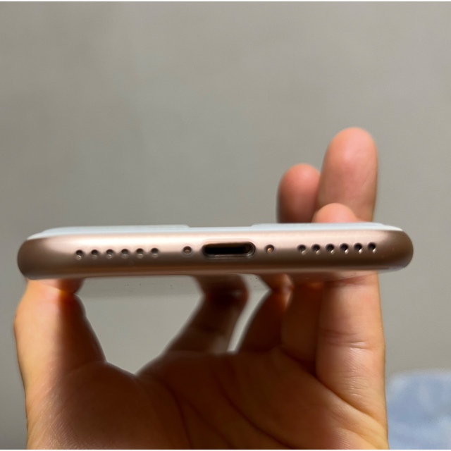 iPhone(アイフォーン)のiPhone8 128GB ピンクゴールド スマホ/家電/カメラのスマートフォン/携帯電話(スマートフォン本体)の商品写真