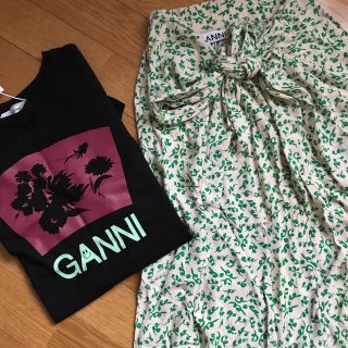 トゥモローランド(TOMORROWLAND)のganni  スカート(ひざ丈スカート)