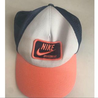 ナイキ(NIKE)のナイキ　ランニングキャップ　未使用品(キャップ)