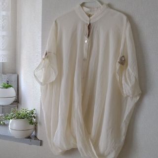 BEARDSLEY(シャツ/ブラウス(半袖/袖なし))のフリマアイテム一覧 BEARDSLEY(シャツ/ブラウス(半袖/袖なし))のフリマアイテム一覧