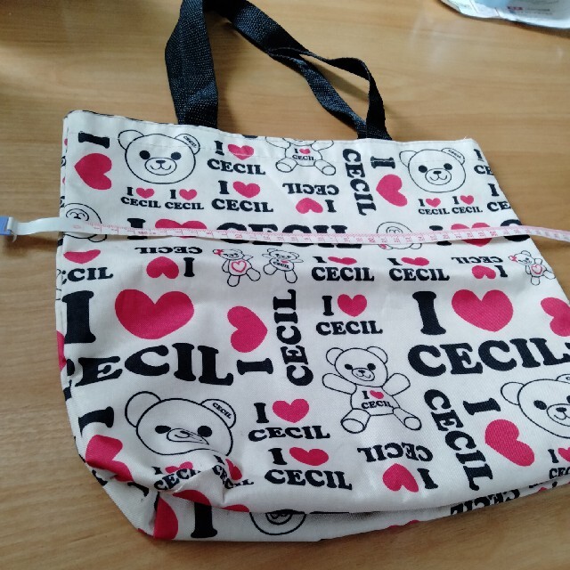 CECIL McBEE(セシルマクビー)のクマちゃん　トートバッグ レディースのバッグ(トートバッグ)の商品写真