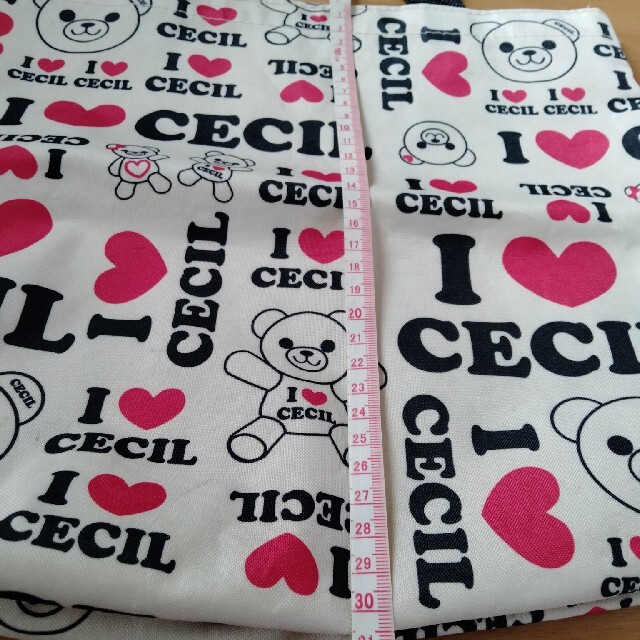 CECIL McBEE(セシルマクビー)のクマちゃん　トートバッグ レディースのバッグ(トートバッグ)の商品写真