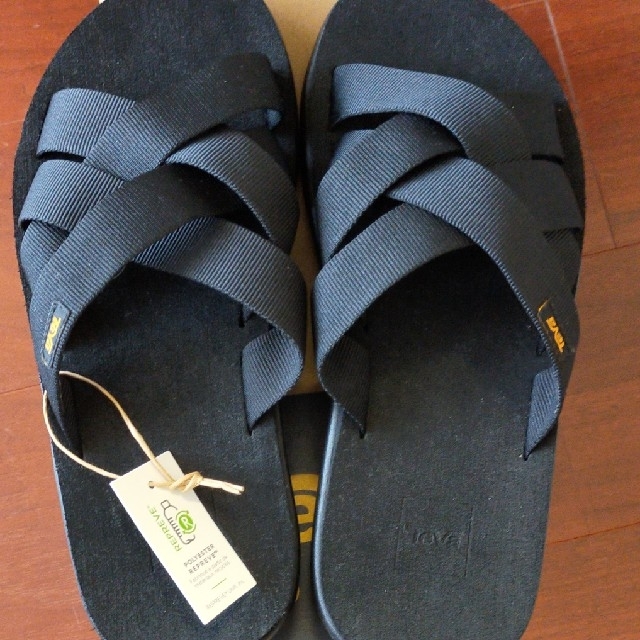 Teva(テバ)の【新品未使用】TEVA　VOYASLIDE  サンダル 26.0cm メンズの靴/シューズ(サンダル)の商品写真