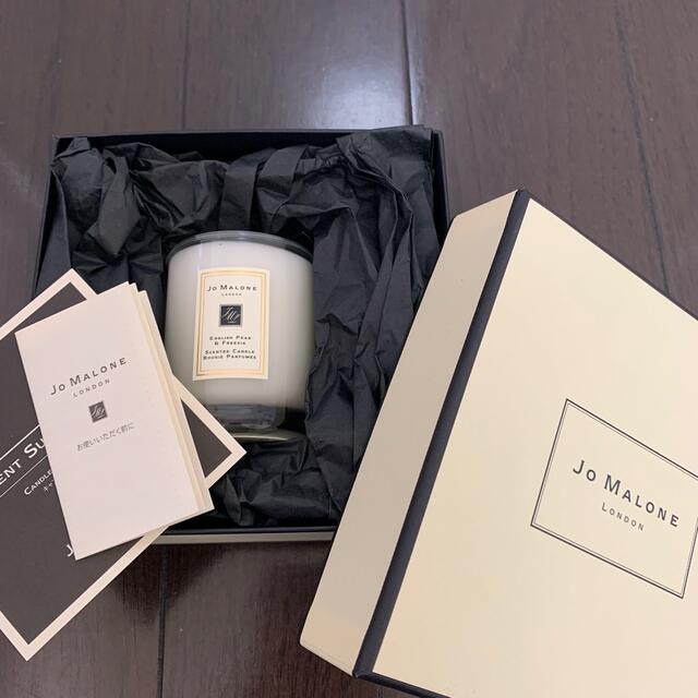 Jo Malone(ジョーマローン)のジョーマローン　JO MALONE キャンドル　イングリッシュペアー&フリージア ハンドメイドのインテリア/家具(アロマ/キャンドル)の商品写真