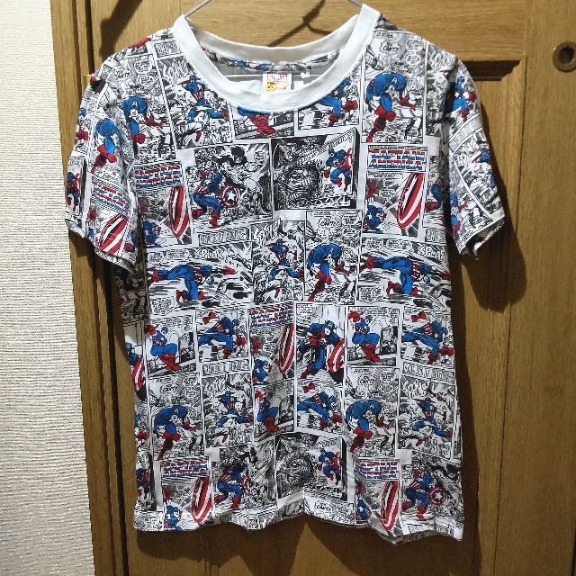 MARVEL(マーベル)のマーベル　キャプテンアメリカのＴシャツ　サイズＭ　<d575> レディースのトップス(Tシャツ(半袖/袖なし))の商品写真