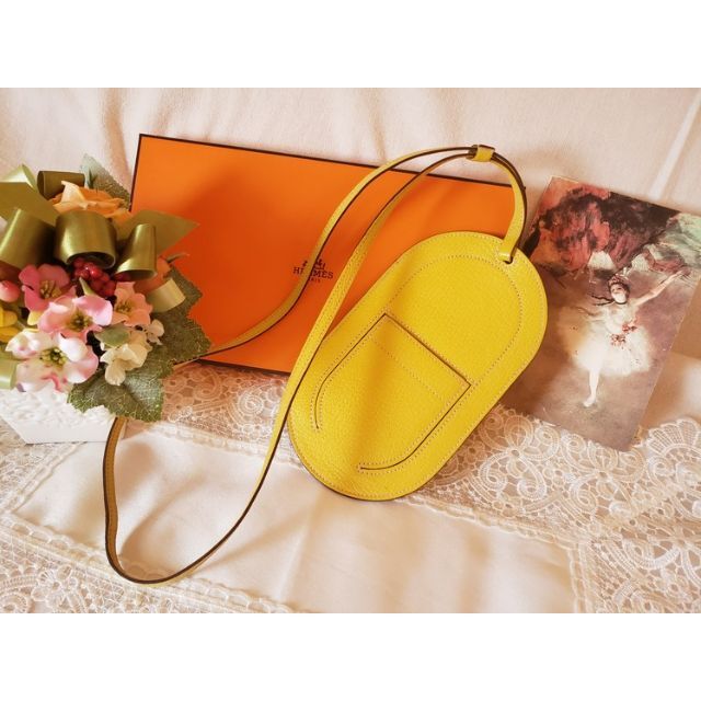 Hermes(エルメス)の＊HERMES＊【IN THE LOOP TO GO】PM スマホケース レディースのファッション小物(その他)の商品写真