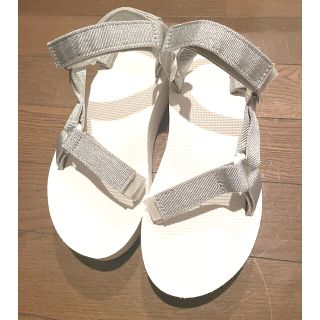 テバ(Teva)のTeva  FLATFORM  White(サンダル)