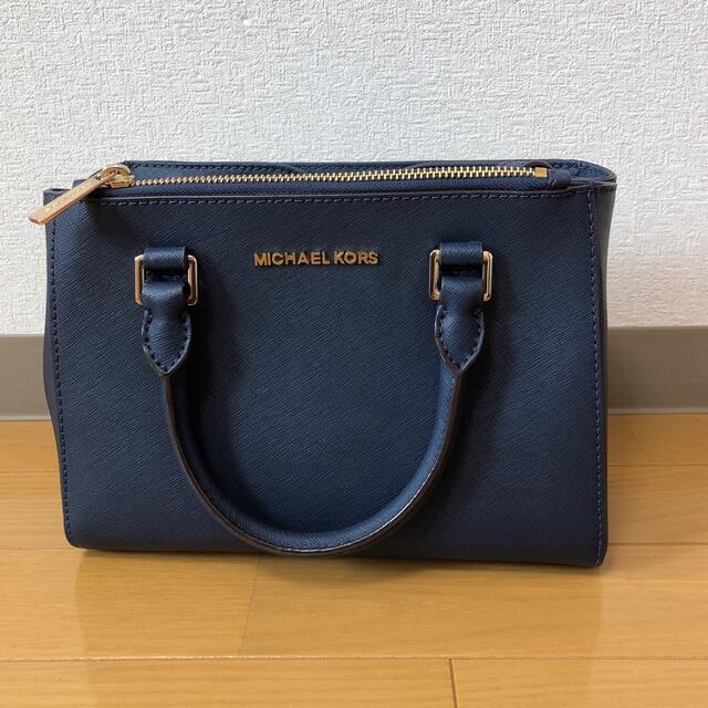 Michael Kors(マイケルコース)のMICHAEL KORS ショルダーハンドバック レディースのバッグ(ショルダーバッグ)の商品写真