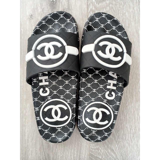 CHANEL - CHANEL シャネル ノベルティサンダル 即購入可の通販 by ria ...