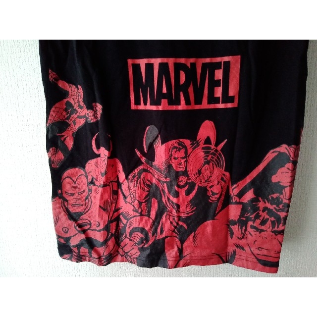 GU(ジーユー)のGU　MARVEL半袖　Tシャツ　L　ブラック メンズのトップス(Tシャツ/カットソー(半袖/袖なし))の商品写真