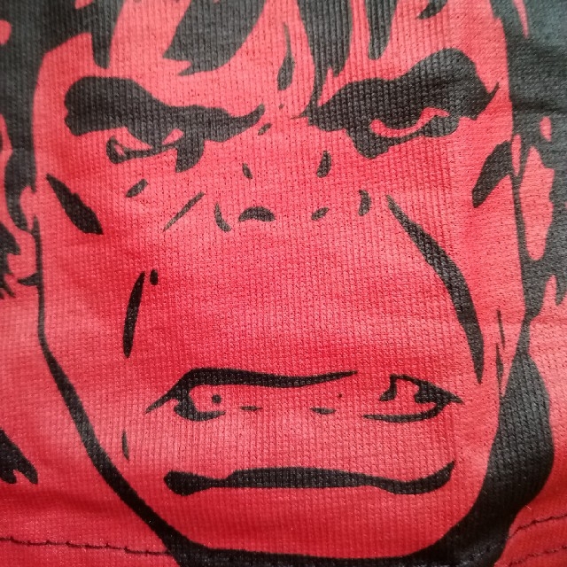 GU(ジーユー)のGU　MARVEL半袖　Tシャツ　L　ブラック メンズのトップス(Tシャツ/カットソー(半袖/袖なし))の商品写真